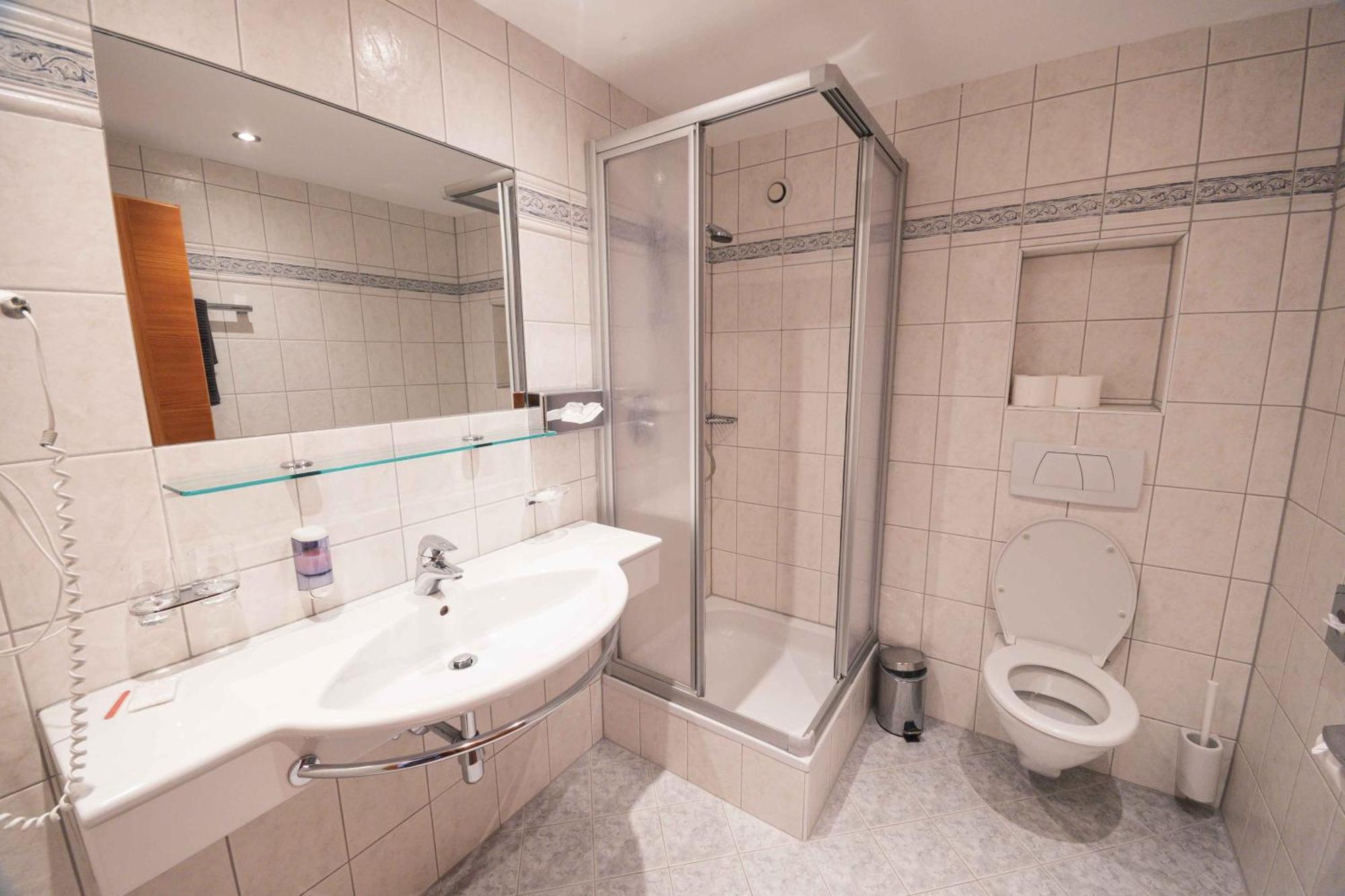 Tirolerhof Hotel Serfaus Bilik gambar